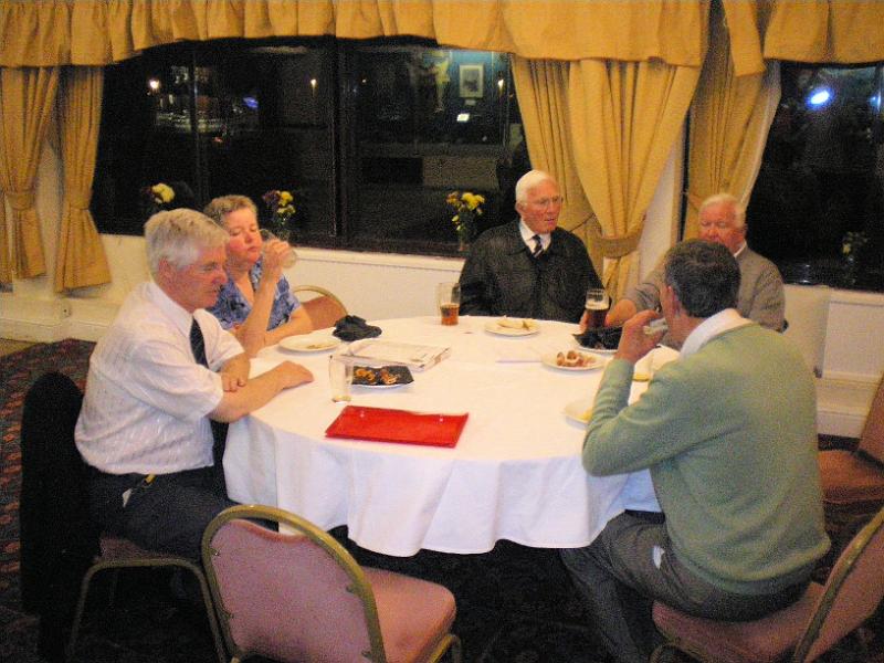 IMGP2668.JPG - Knights of the Round Table - looks like a serious discussion going on here!!