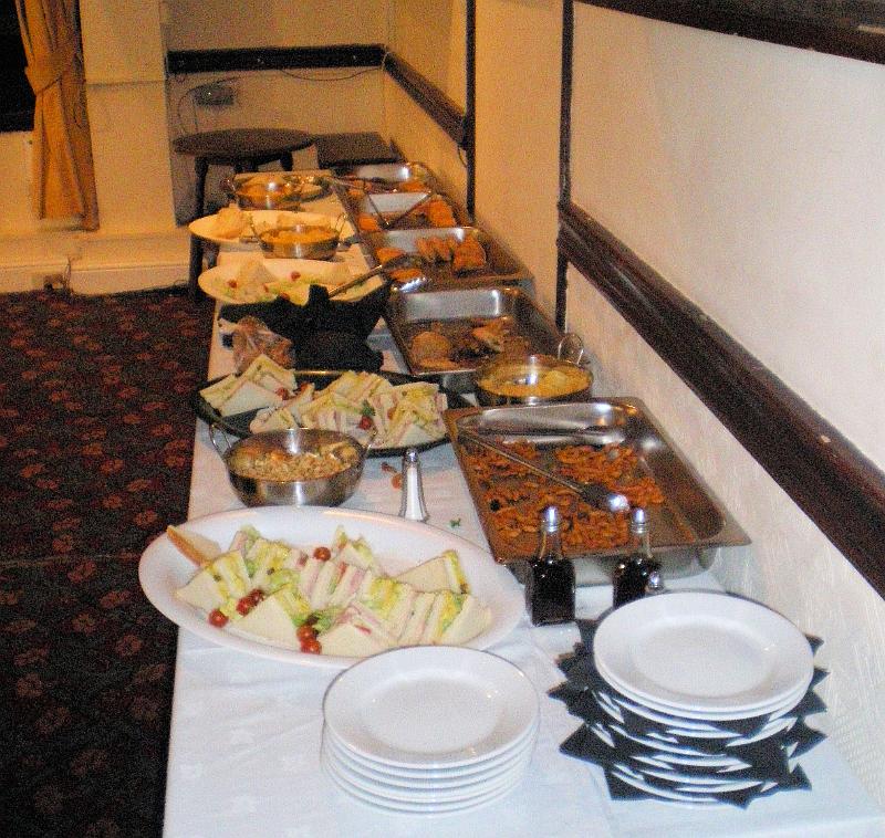 IMGP2674.JPG - What was left of the 'free' buffet!!